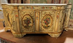 ARM276 - Credenza laccata e dipinta, epoca prima metà '900, Misure cm L 223 x H 94 x P 51